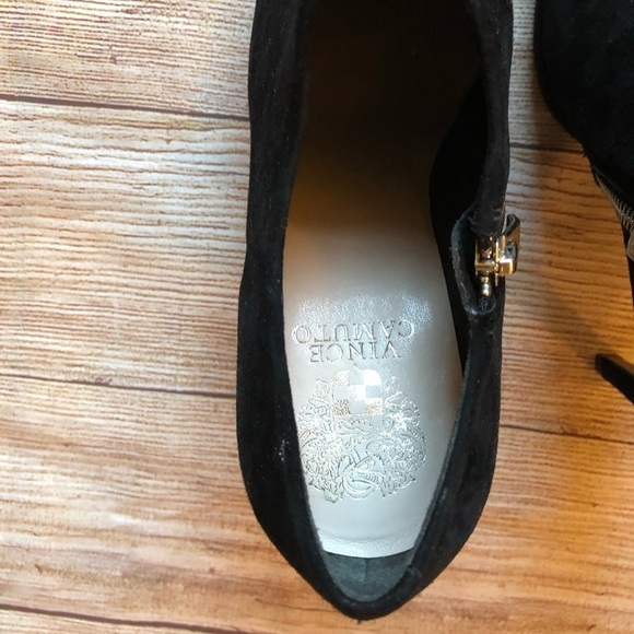 Vince Camuto Black Booties - Picture 6 of 10